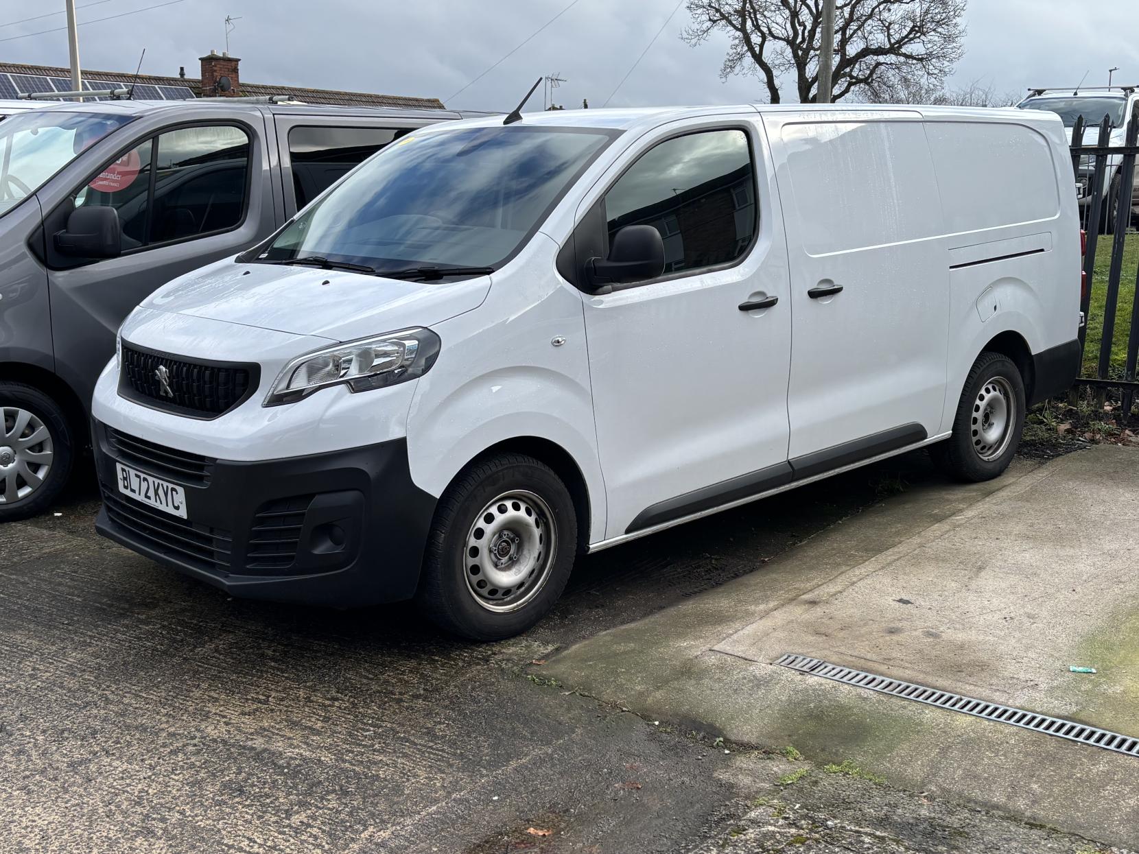 Peugeot Expert 2.0 BlueHDi 1400 Professional Premium Long Panel Van 6dr Diesel Manual LWB Euro 6 (s/s) (145 ps)