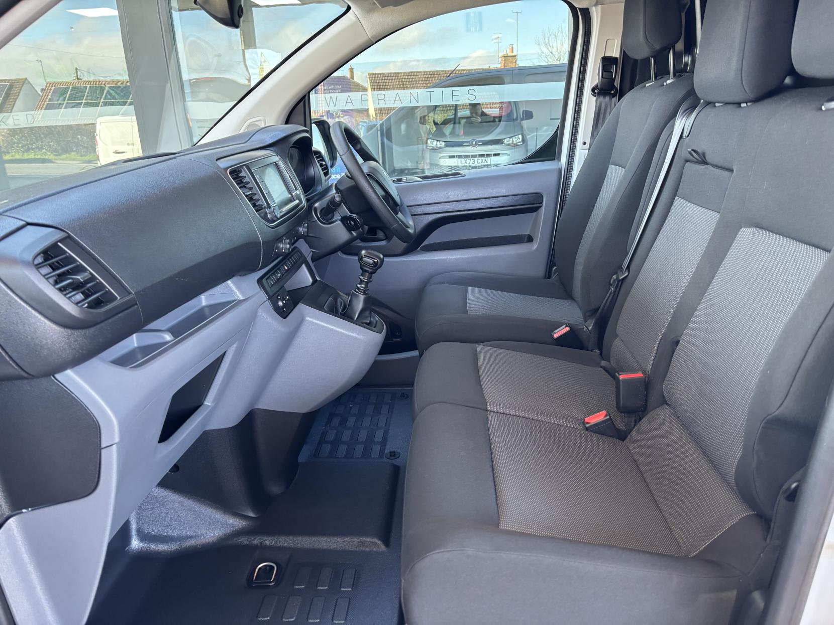 Peugeot Expert 2.0 BlueHDi 1400 Professional Premium Long Panel Van 6dr Diesel Manual LWB Euro 6 (s/s) (145 ps)