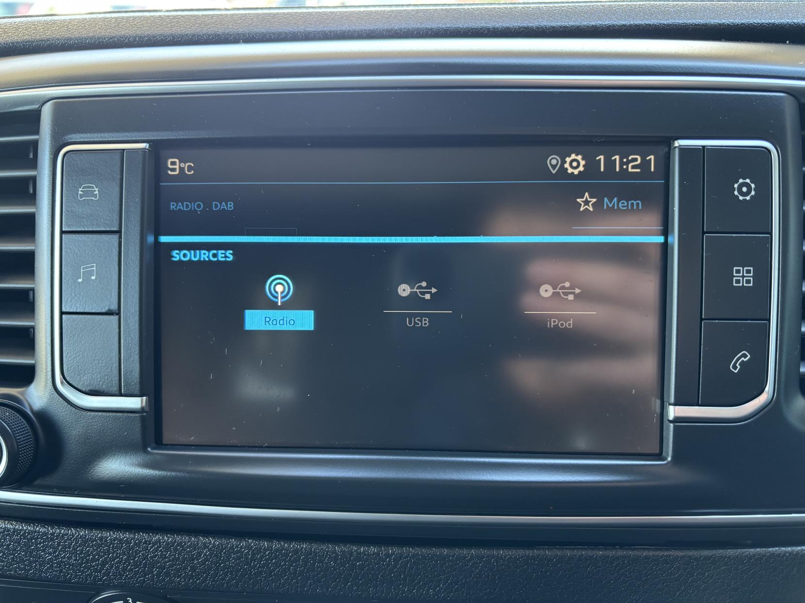 Peugeot Expert 2.0 BlueHDi 1400 Professional Premium Long Panel Van 6dr Diesel Manual LWB Euro 6 (s/s) (145 ps)