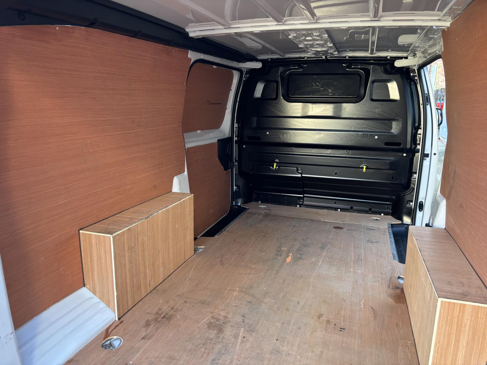 Peugeot Expert 2.0 BlueHDi 1400 Professional Premium Long Panel Van 6dr Diesel Manual LWB Euro 6 (s/s) (145 ps)