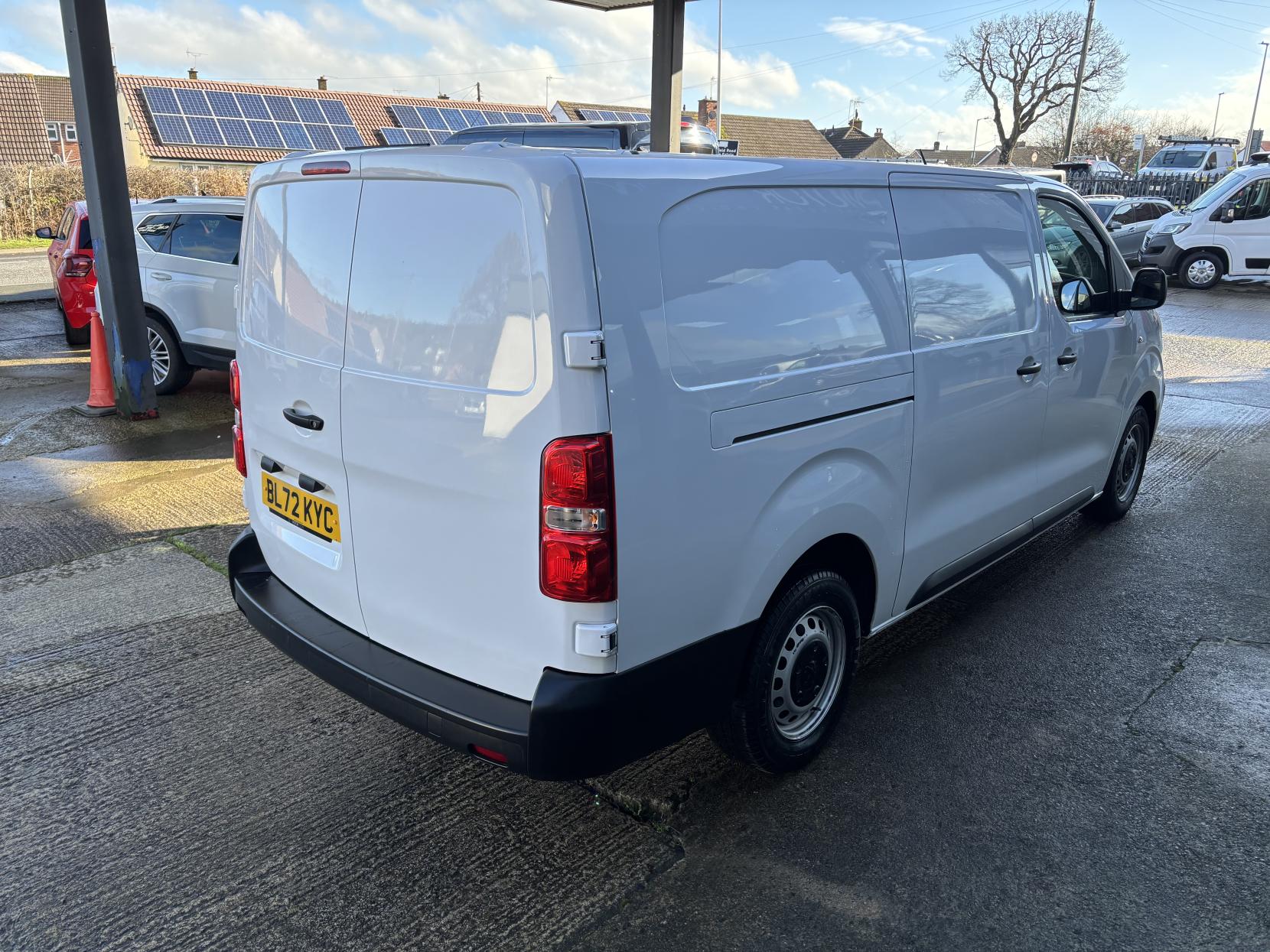 Peugeot Expert 2.0 BlueHDi 1400 Professional Premium Long Panel Van 6dr Diesel Manual LWB Euro 6 (s/s) (145 ps)