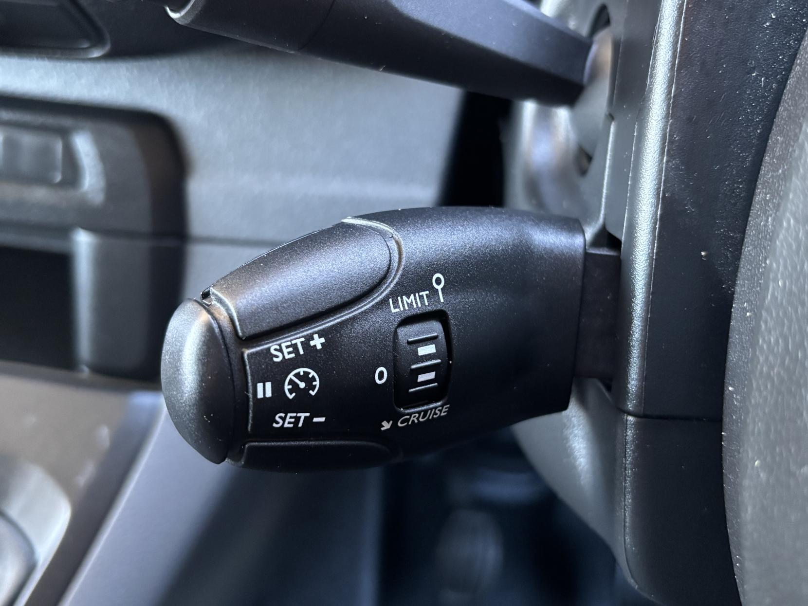 Peugeot Expert 2.0 BlueHDi 1400 Professional Premium Long Panel Van 6dr Diesel Manual LWB Euro 6 (s/s) (145 ps)