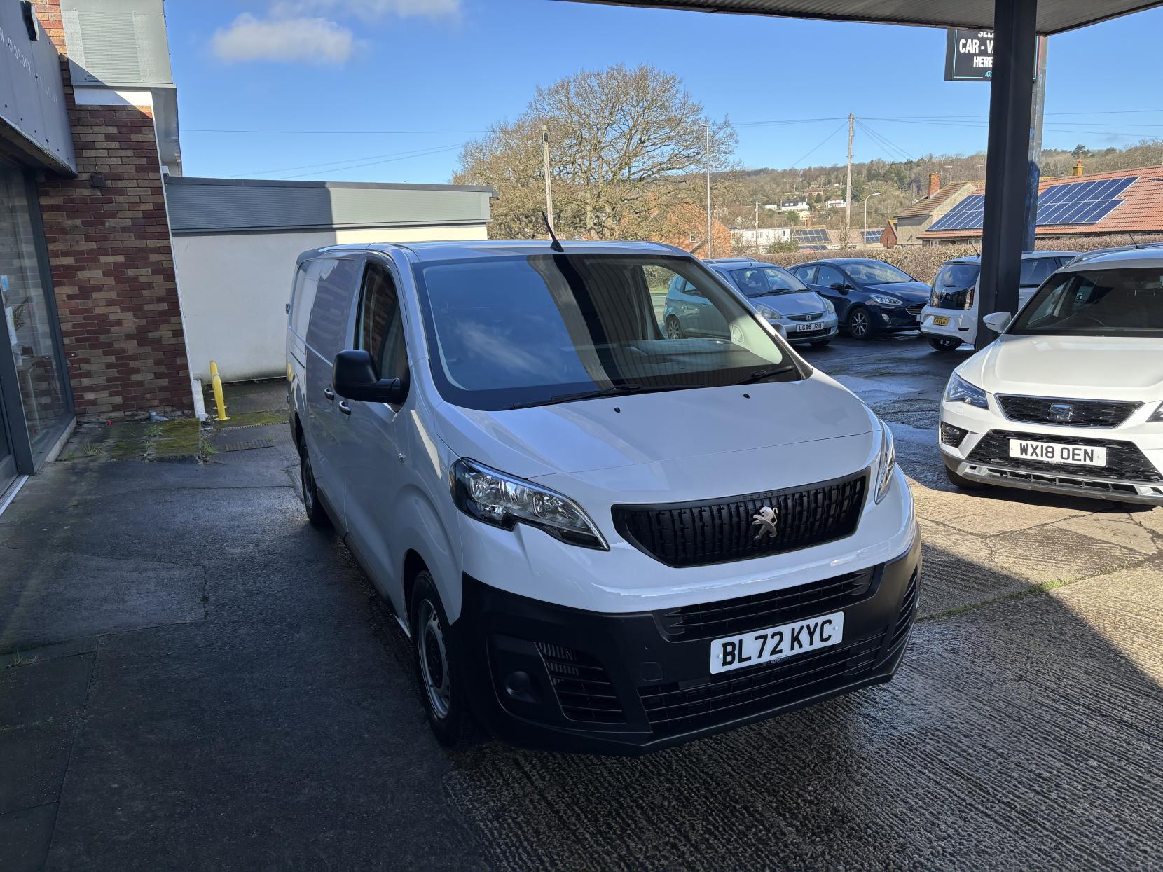 Peugeot Expert 2.0 BlueHDi 1400 Professional Premium Long Panel Van 6dr Diesel Manual LWB Euro 6 (s/s) (145 ps)