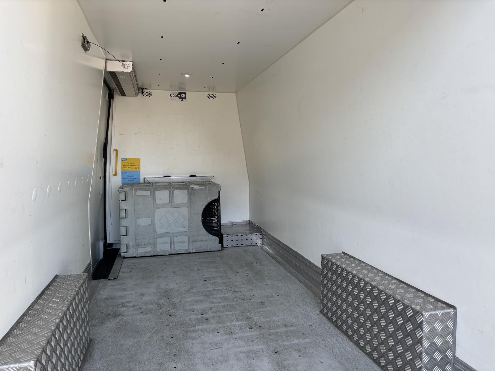 Volkswagen Crafter Refrigerated fridge 2.0 TDI CR35 Startline Panel Van 5dr Diesel Manual FWD LWB High Roof Euro 6 (s/s) (140 ps)