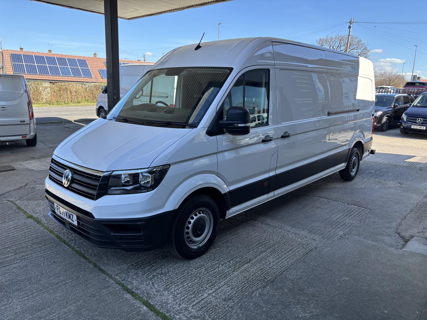 Volkswagen Crafter Refrigerated fridge 2.0 TDI CR35 Startline Panel Van 5dr Diesel Manual FWD LWB High Roof Euro 6 (s/s) (140 ps)