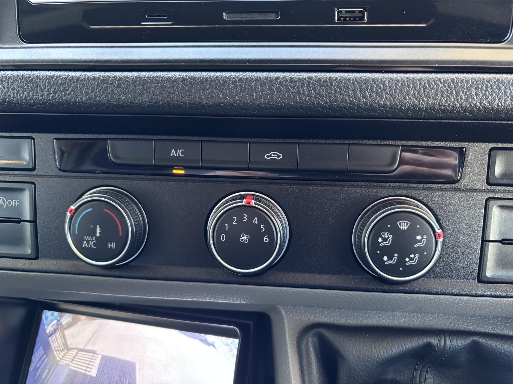 Volkswagen Crafter Refrigerated fridge 2.0 TDI CR35 Startline Panel Van 5dr Diesel Manual FWD LWB High Roof Euro 6 (s/s) (140 ps)