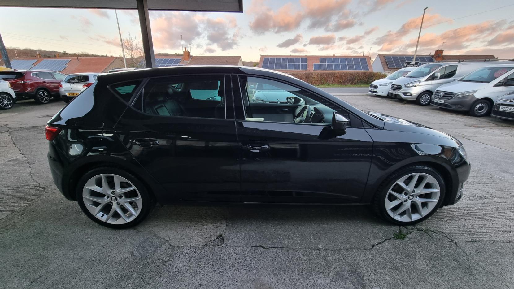 SEAT Leon 1.4 EcoTSI FR Hatchback 5dr Petrol Manual Euro 6 (s/s) (150 ps)