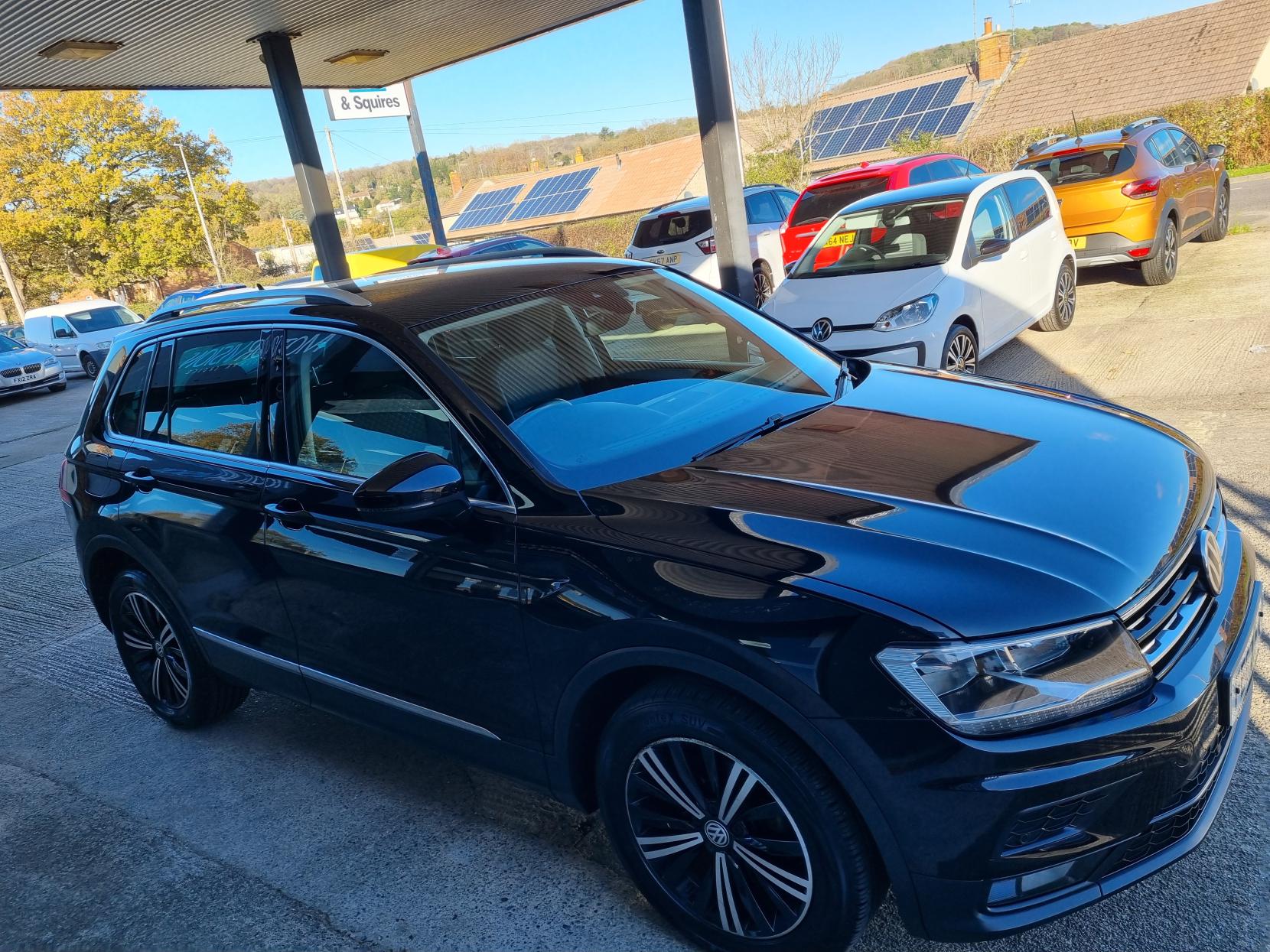 Volkswagen Tiguan 2.0 TDI SE Navigation SUV 5dr Diesel Manual 4Motion Euro 6 (s/s) (150 ps)