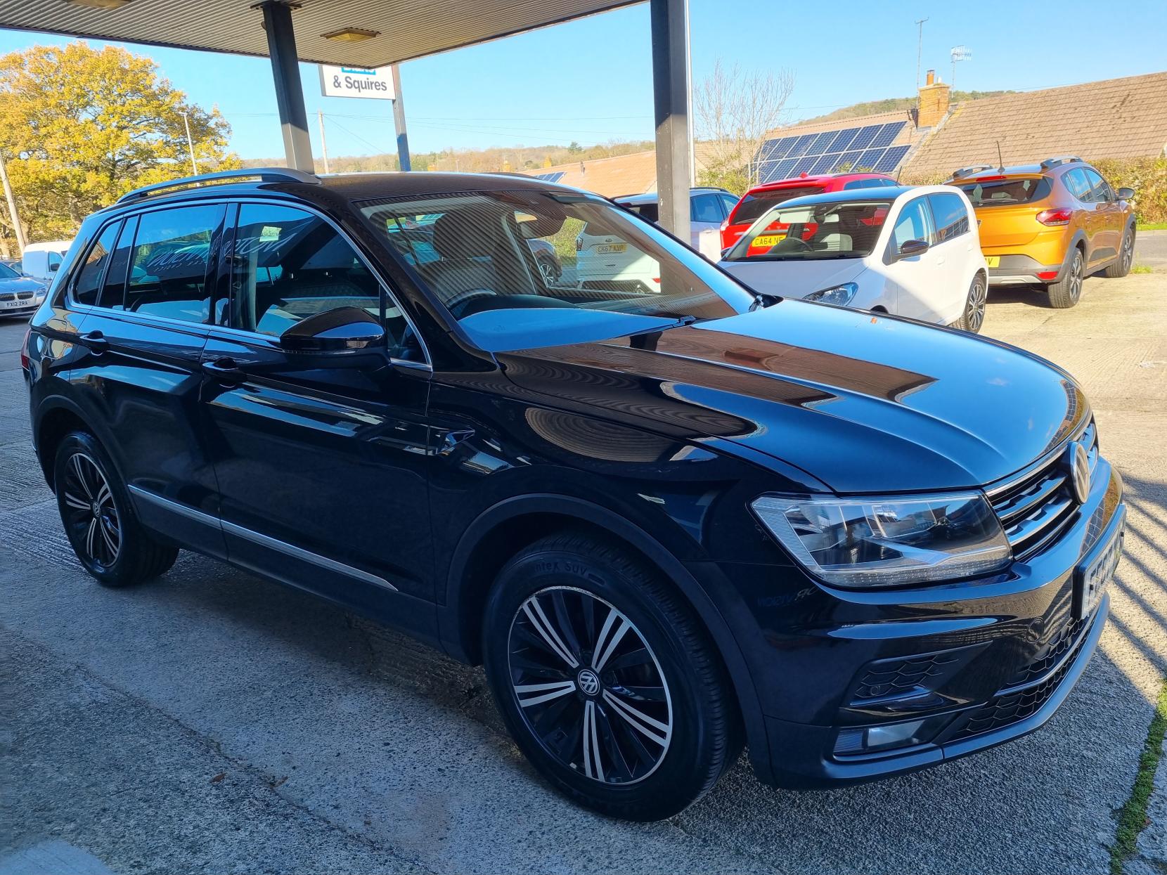 Volkswagen Tiguan 2.0 TDI SE Navigation SUV 5dr Diesel Manual 4Motion Euro 6 (s/s) (150 ps)