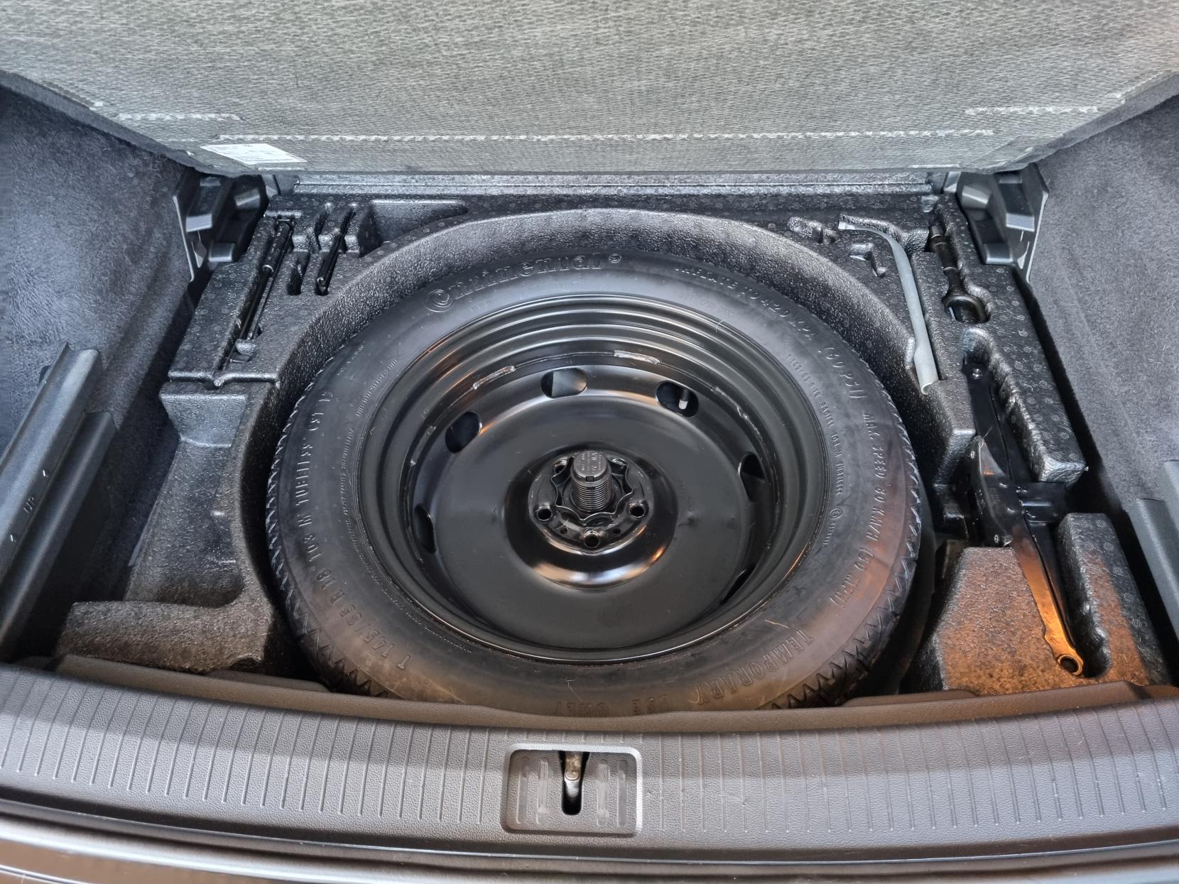 Volkswagen Tiguan 2.0 TDI SE Navigation SUV 5dr Diesel Manual 4Motion Euro 6 (s/s) (150 ps)