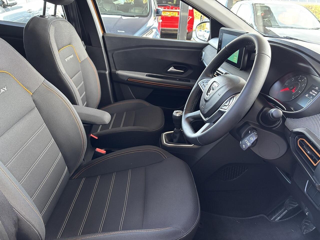 Dacia Sandero Stepway 1.0 TCe Prestige Hatchback 5dr Petrol Manual Euro 6 (s/s) (90 ps)