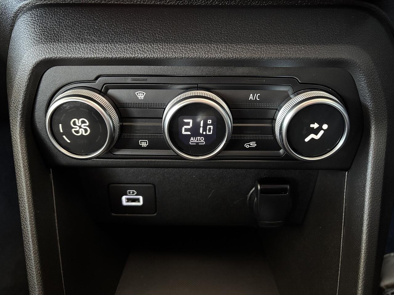 Dacia Sandero Stepway 1.0 TCe Prestige Hatchback 5dr Petrol Manual Euro 6 (s/s) (90 ps)