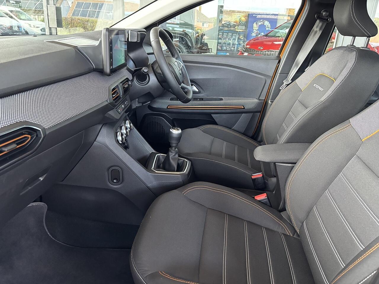 Dacia Sandero Stepway 1.0 TCe Prestige Hatchback 5dr Petrol Manual Euro 6 (s/s) (90 ps)