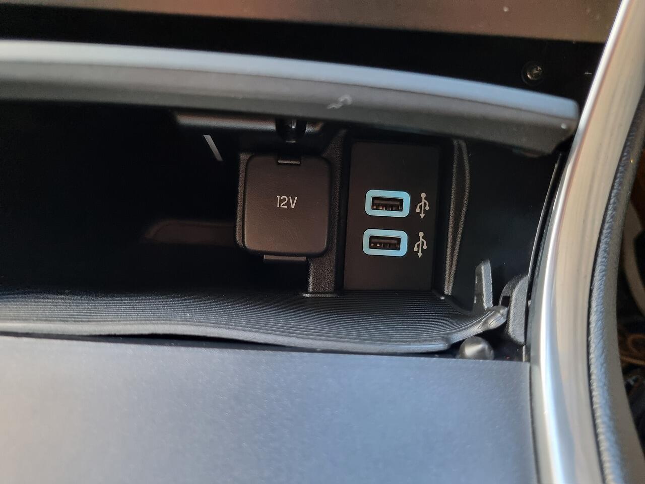 Ford Galaxy 2.0 EcoBlue Titanium MPV 5dr Diesel Auto Euro 6 (s/s) (150 ps)