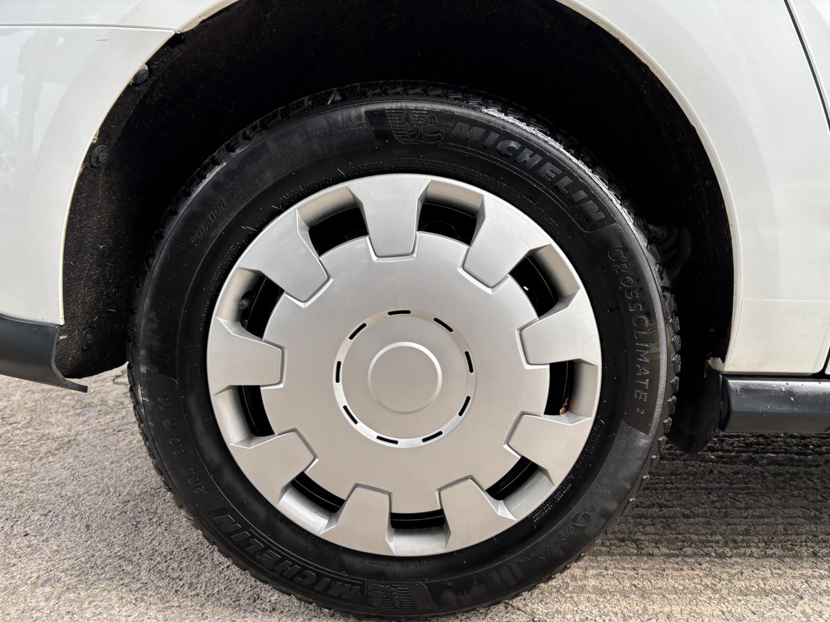 Ford Transit Connect 1.5 240 EcoBlue Trend Panel Van 5dr Diesel Auto L2 Euro 6 (s/s) (120 ps)