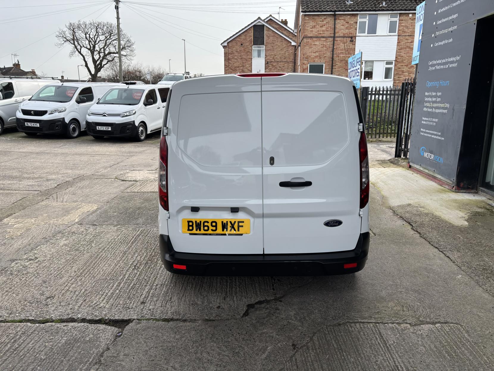 Ford Transit Connect 1.5 240 EcoBlue Trend Panel Van 5dr Diesel Auto L2 Euro 6 (s/s) (120 ps)