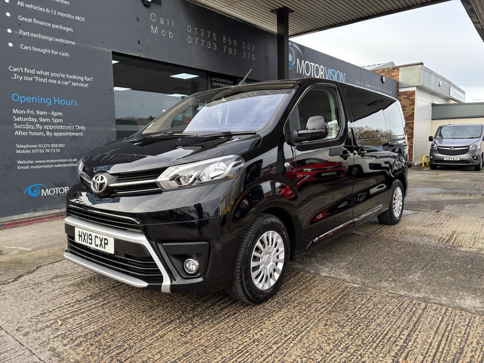 Toyota PROACE Verso 1.5D Shuttle Medium MPV 5dr Diesel Manual MWB Euro 6 (s/s) (9 Seat) (120 ps)