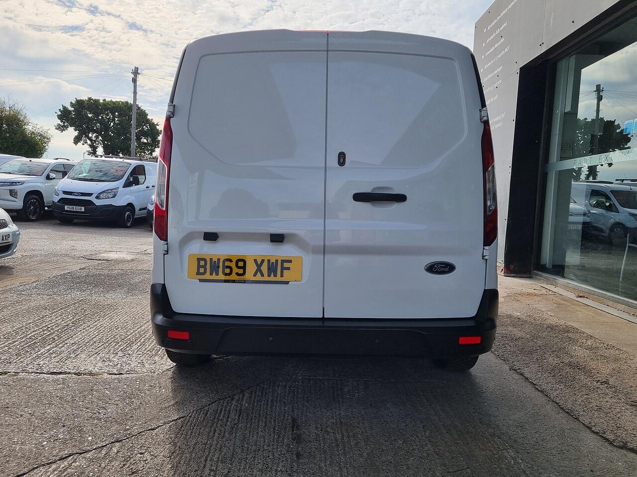 Ford Transit Connect 1.5 240 EcoBlue Trend Panel Van 5dr Diesel Auto L2 Euro 6 (s/s) (120 ps)