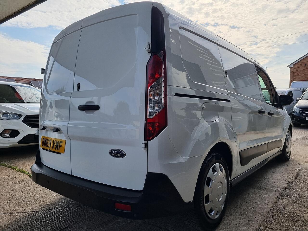 Ford Transit Connect 1.5 240 EcoBlue Trend Panel Van 5dr Diesel Auto L2 Euro 6 (s/s) (120 ps)