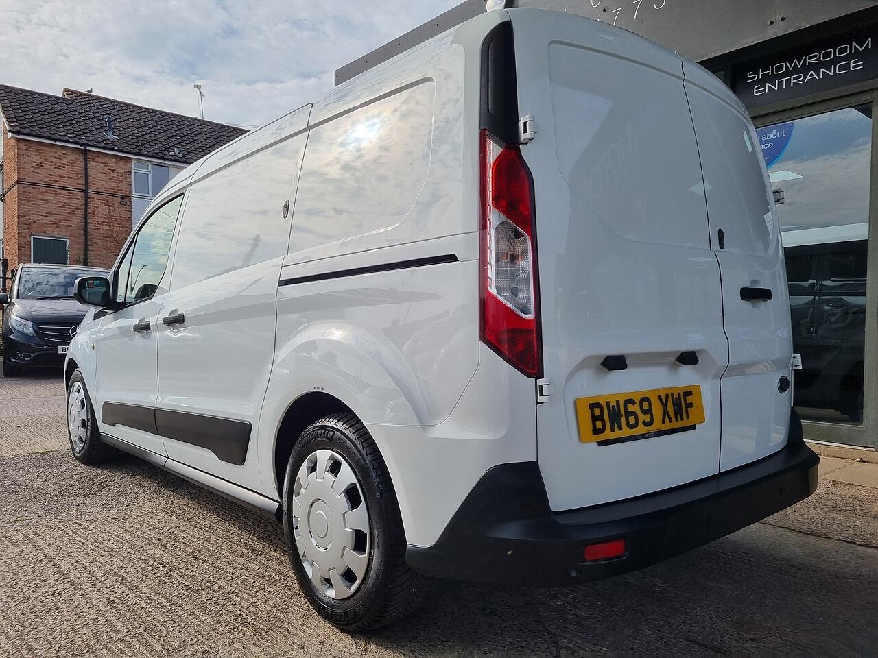 Ford Transit Connect 1.5 240 EcoBlue Trend Panel Van 5dr Diesel Auto L2 Euro 6 (s/s) (120 ps)