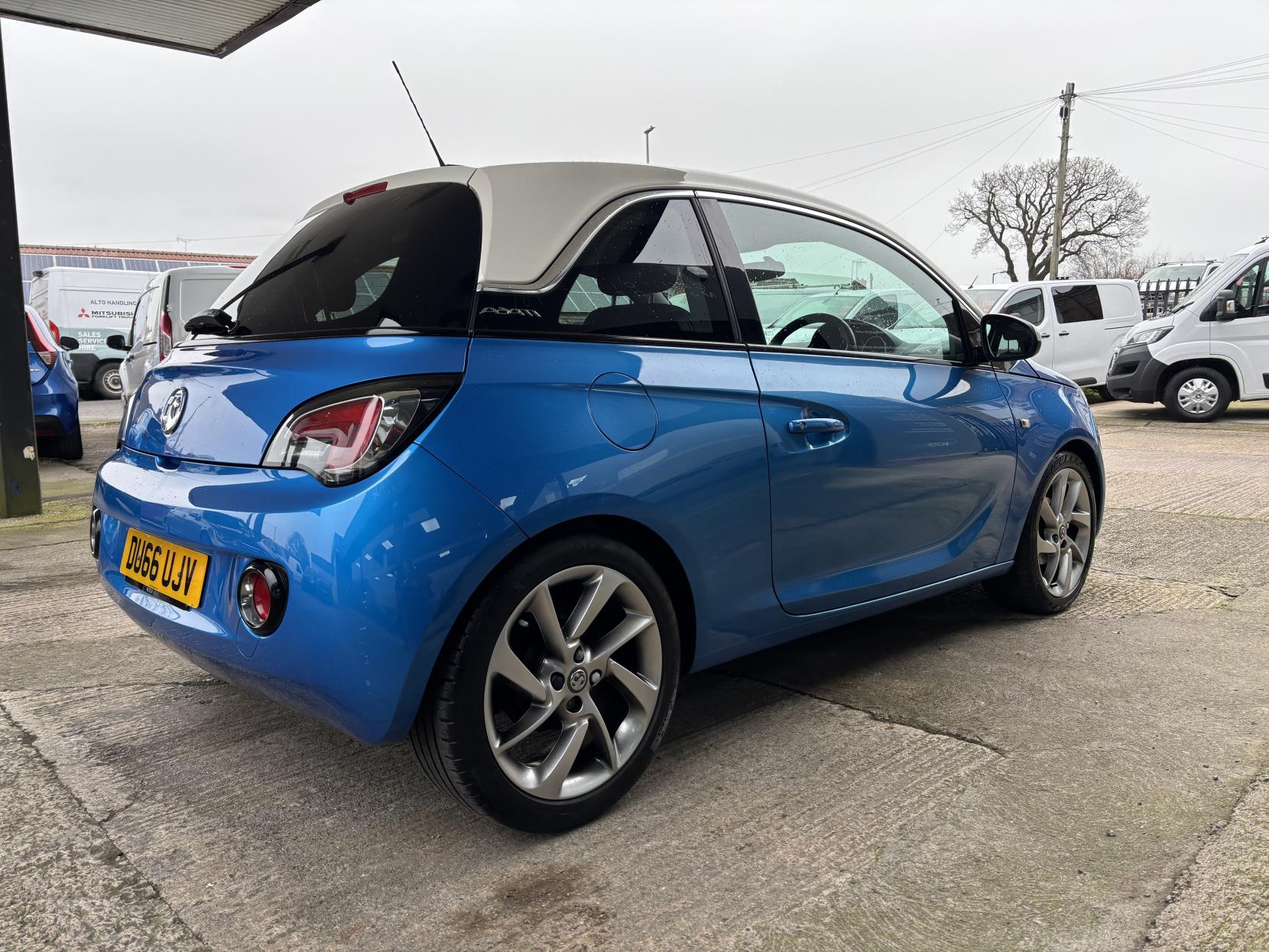 Vauxhall ADAM 1.2i SLAM Hatchback 3dr Petrol Manual Euro 6 (70 ps)