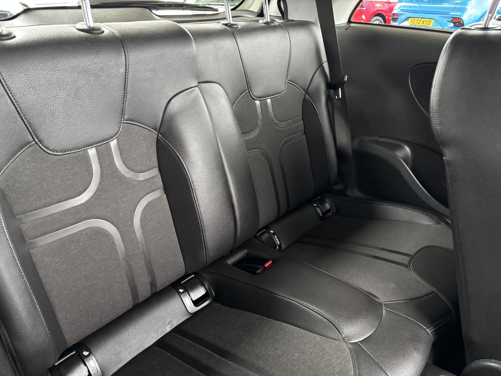 Vauxhall ADAM 1.2i SLAM Hatchback 3dr Petrol Manual Euro 6 (70 ps)