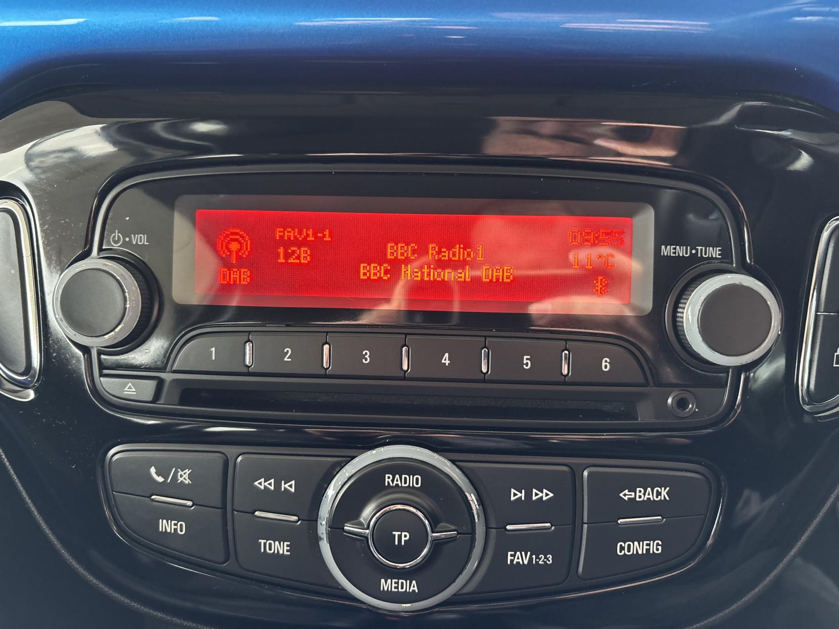 Vauxhall ADAM 1.2i SLAM Hatchback 3dr Petrol Manual Euro 6 (70 ps)