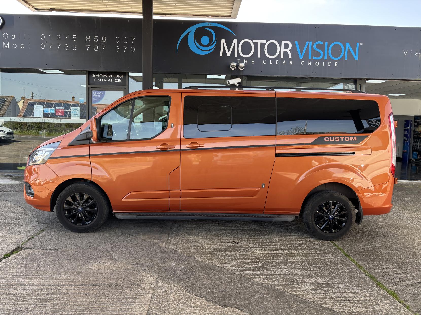 Ford Transit Custom 2.0 300 EcoBlue Limited Crew Van Double Cab 5dr Diesel Auto L2 H1 Euro 6 (170 ps)