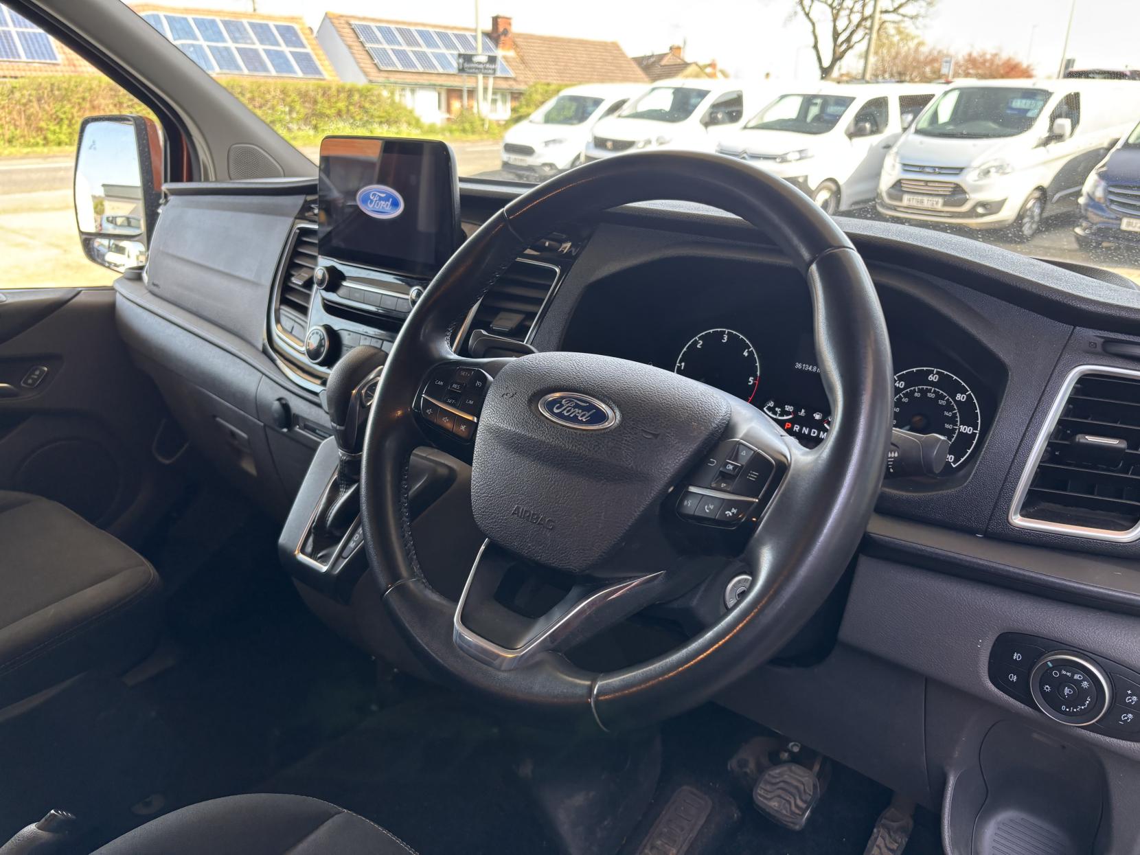 Ford Transit Custom 2.0 300 EcoBlue Limited Crew Van Double Cab 5dr Diesel Auto L2 H1 Euro 6 (170 ps)