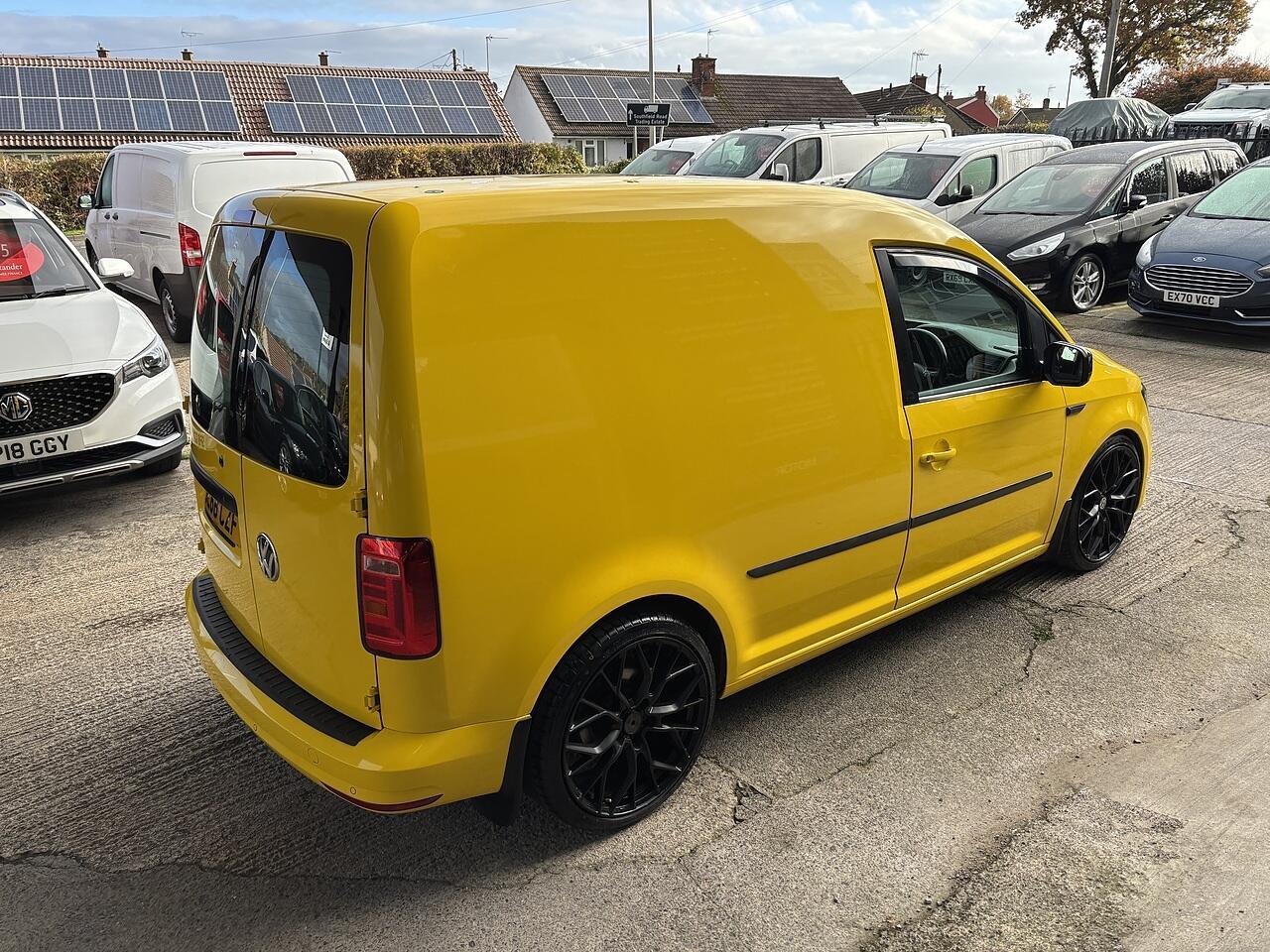 Volkswagen Caddy 2.0 TDI C20 BlueMotion Tech Trendline Panel Van 5dr Diesel Manual SWB Euro 6 (s/s) (102 ps)