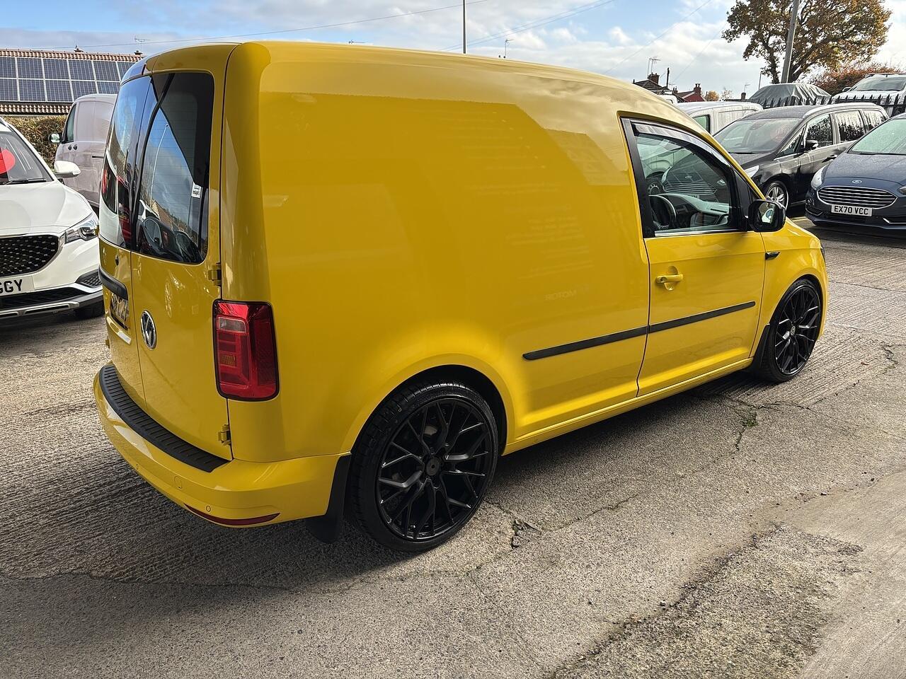 Volkswagen Caddy 2.0 TDI C20 BlueMotion Tech Trendline Panel Van 5dr Diesel Manual SWB Euro 6 (s/s) (102 ps)