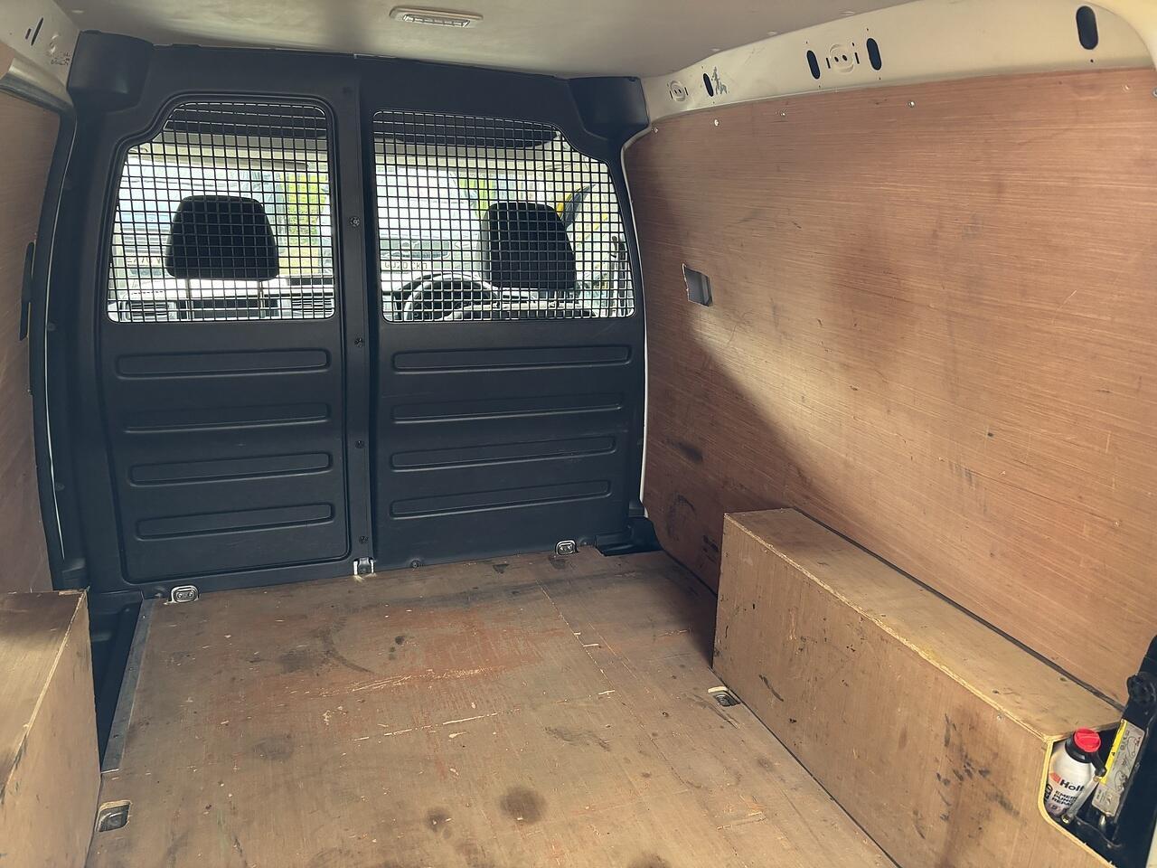 Volkswagen Caddy 2.0 TDI C20 BlueMotion Tech Trendline Panel Van 5dr Diesel Manual SWB Euro 6 (s/s) (102 ps)