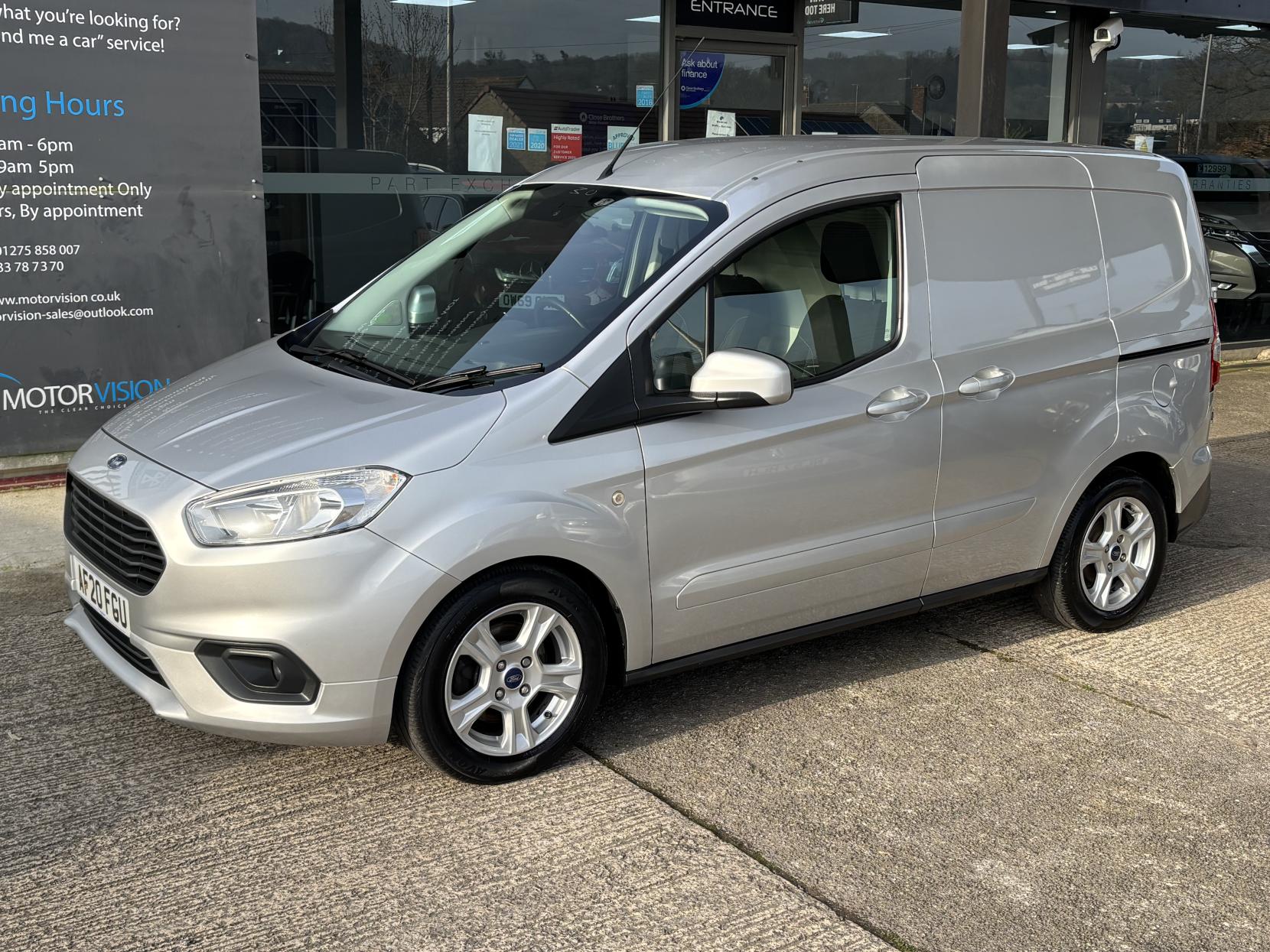 Ford Transit Courier 1.5 TDCi Limited Panel Van 5dr Diesel Manual L1 Euro 6 (100 ps)