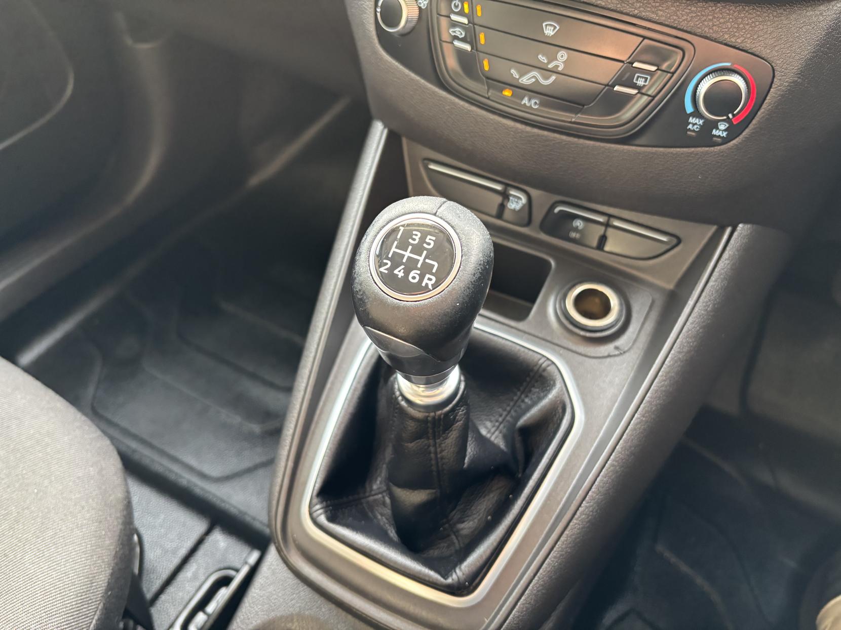 Ford Transit Courier 1.5 TDCi Limited Panel Van 5dr Diesel Manual L1 Euro 6 (100 ps)