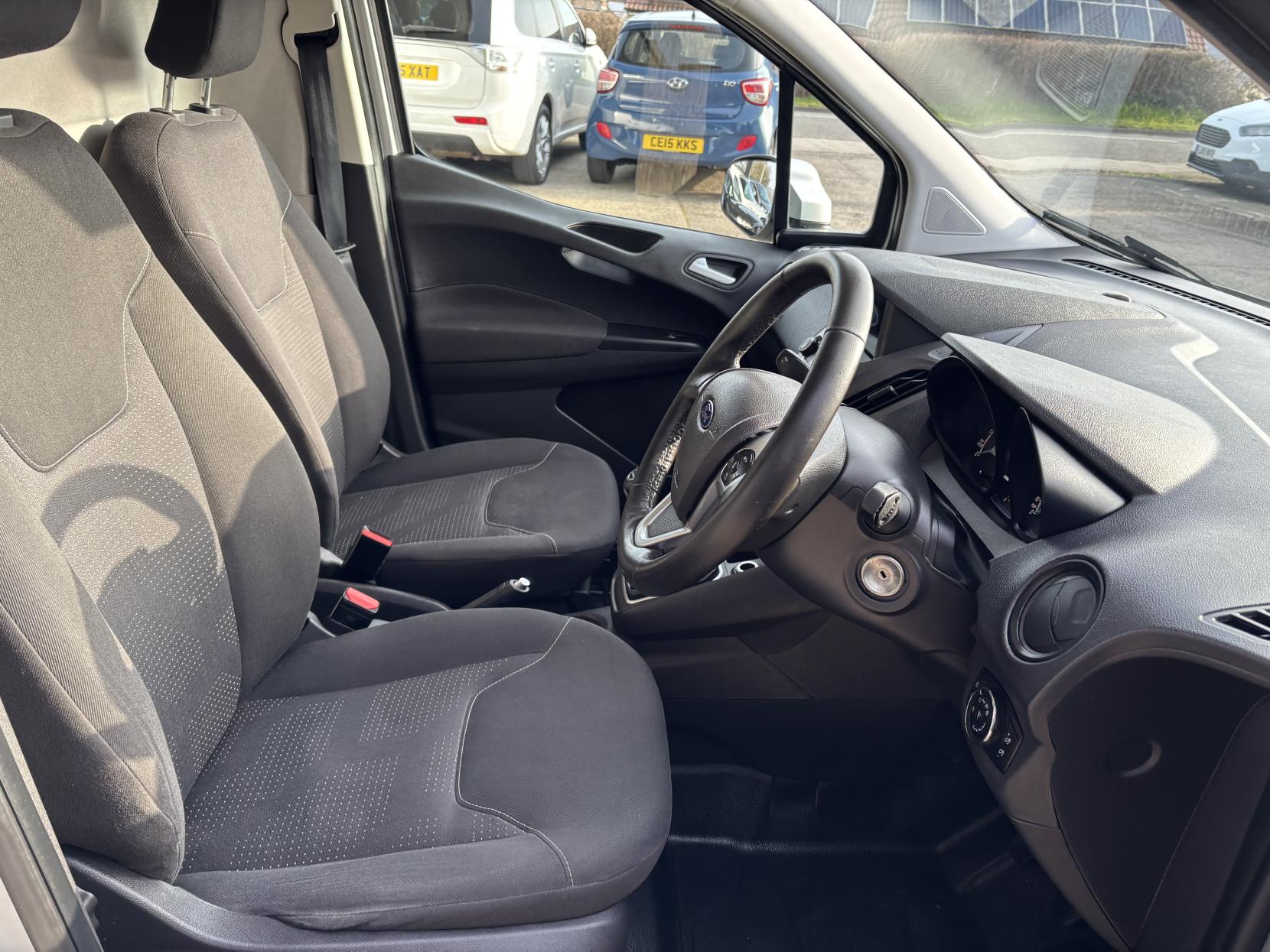 Ford Transit Courier 1.5 TDCi Limited Panel Van 5dr Diesel Manual L1 Euro 6 (100 ps)