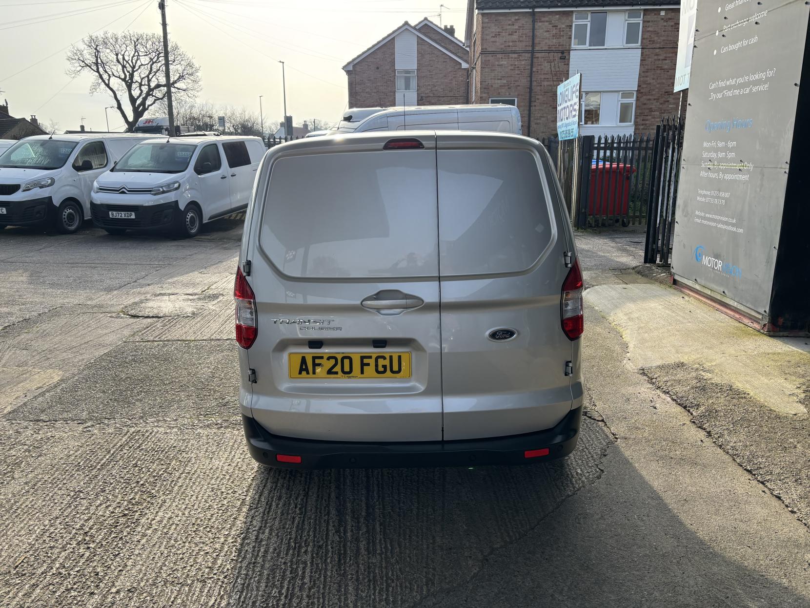 Ford Transit Courier 1.5 TDCi Limited Panel Van 5dr Diesel Manual L1 Euro 6 (100 ps)