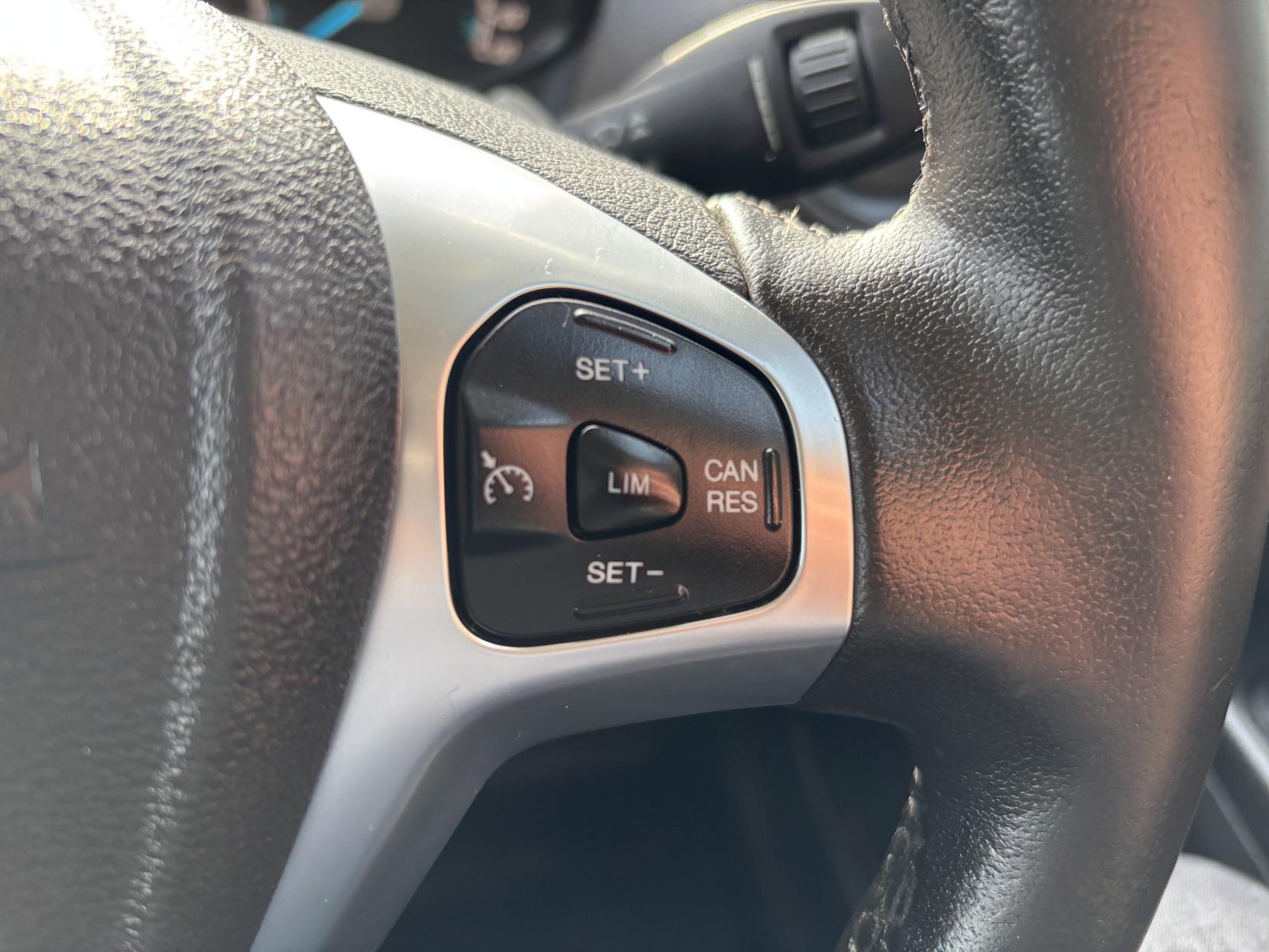 Ford Transit Courier 1.5 TDCi Limited Panel Van 5dr Diesel Manual L1 Euro 6 (100 ps)