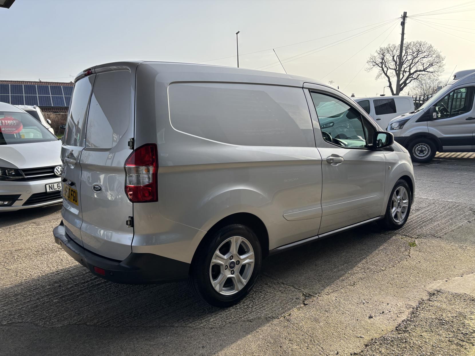 Ford Transit Courier 1.5 TDCi Limited Panel Van 5dr Diesel Manual L1 Euro 6 (100 ps)