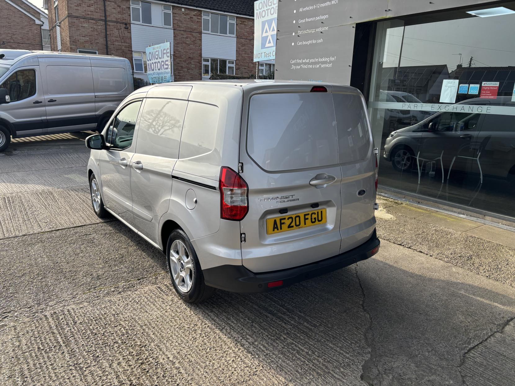 Ford Transit Courier 1.5 TDCi Limited Panel Van 5dr Diesel Manual L1 Euro 6 (100 ps)