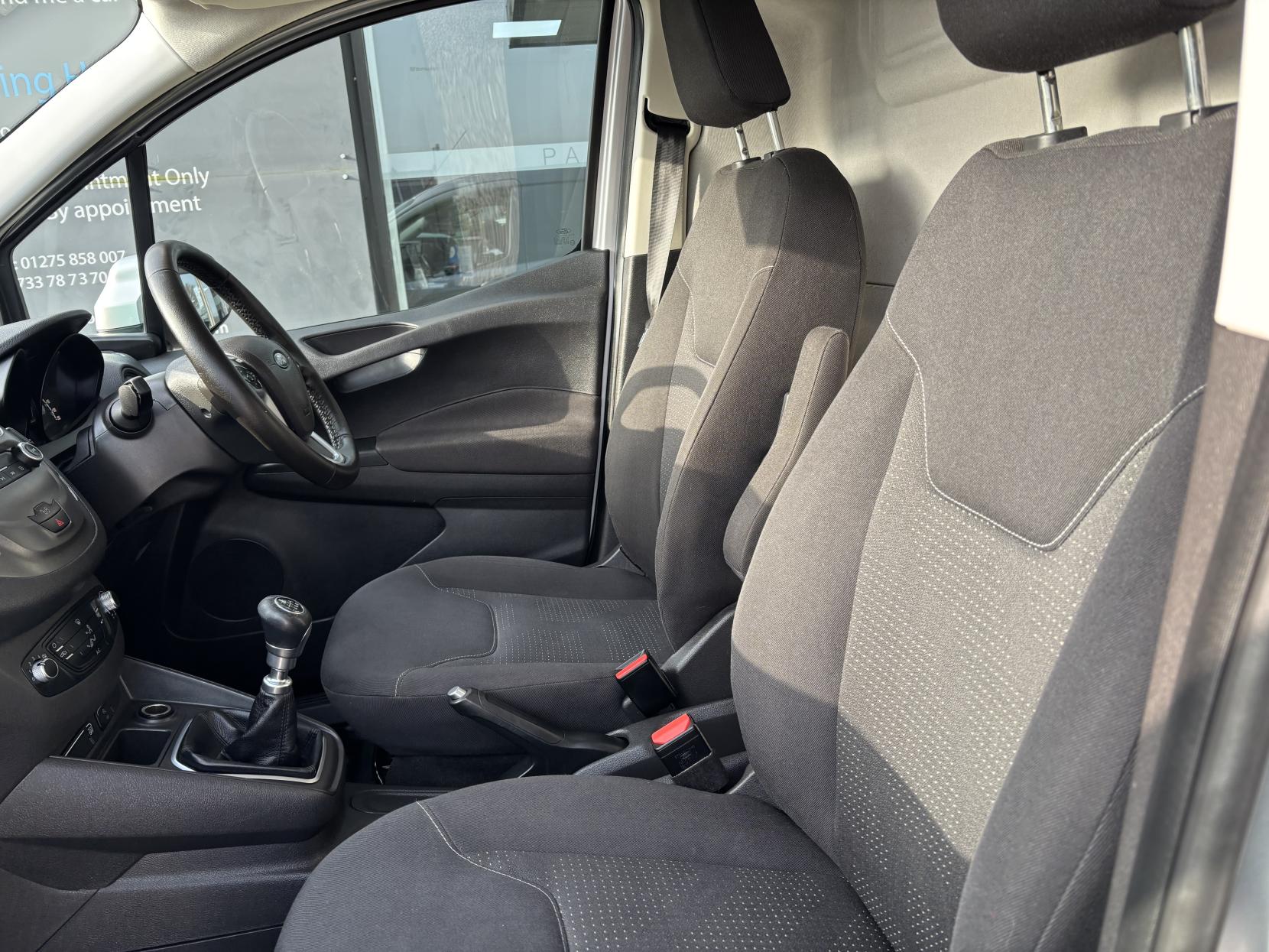 Ford Transit Courier 1.5 TDCi Limited Panel Van 5dr Diesel Manual L1 Euro 6 (100 ps)