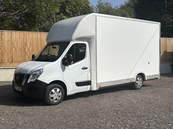 Nissan Interstar 2.0 dCi 35 Acenta Luton 4dr Diesel Manual L3 Euro 6 (s/s) (130 ps)