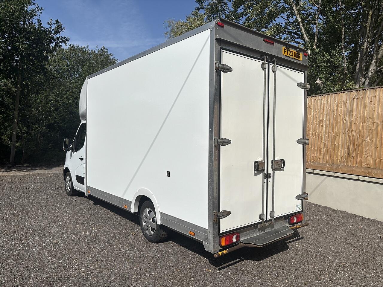 Nissan Interstar 2.0 dCi 35 Acenta Luton 4dr Diesel Manual L3 Euro 6 (s/s) (130 ps)