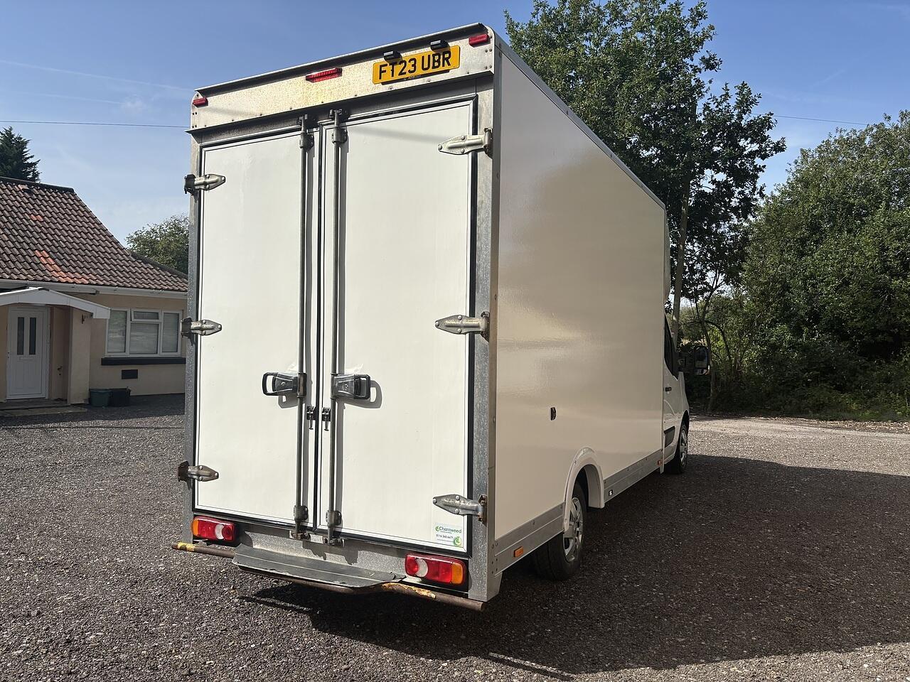 Nissan Interstar 2.0 dCi 35 Acenta Luton 4dr Diesel Manual L3 Euro 6 (s/s) (130 ps)