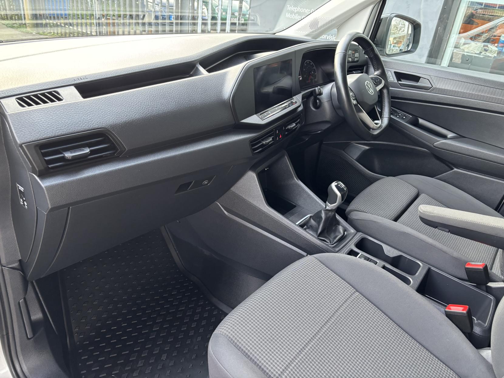 Volkswagen Caddy 2.0 TDI C20 Commerce Pro Panel Van 5dr Diesel Manual SWB Euro 6 (s/s) (102 ps)