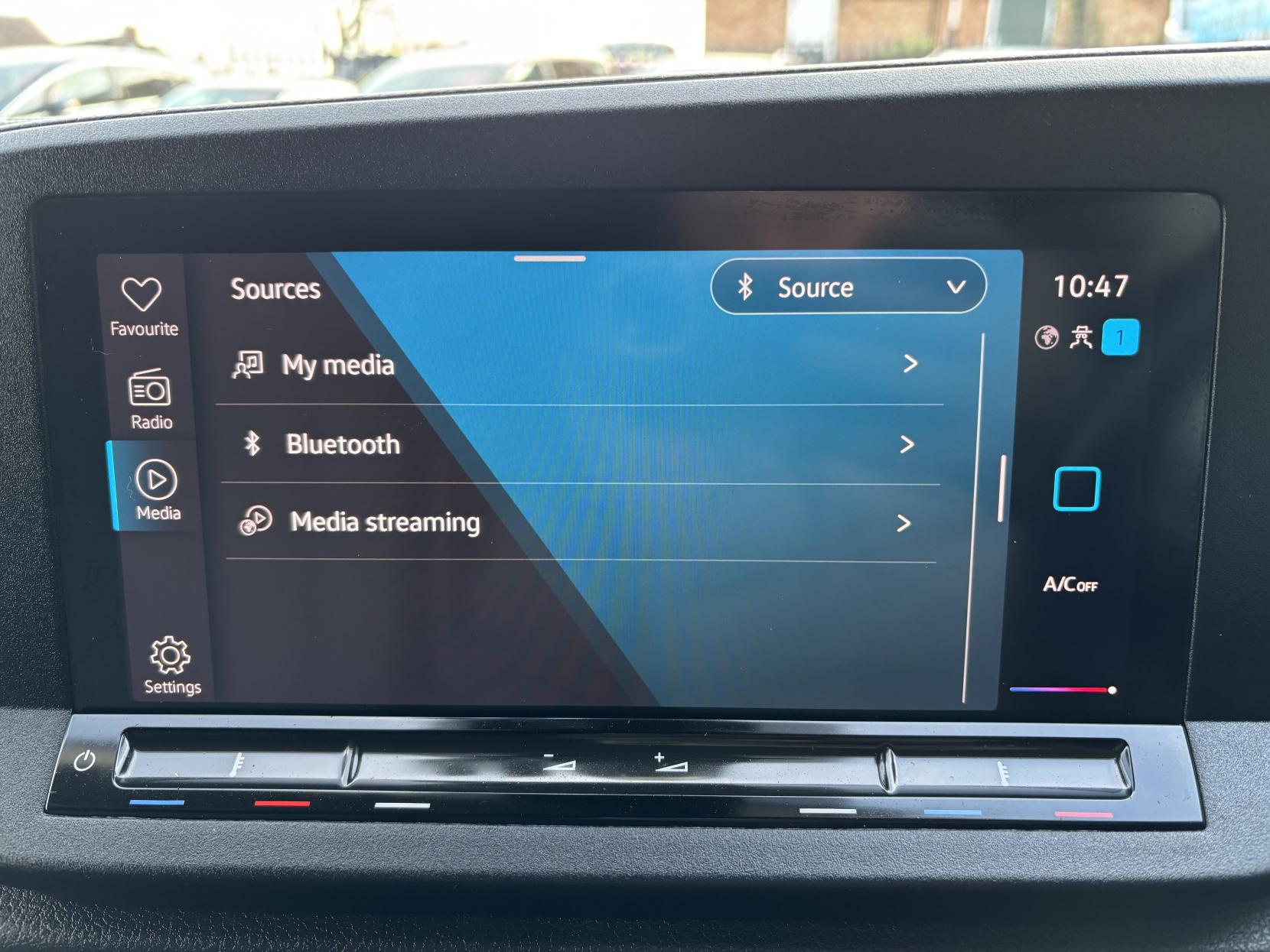 Volkswagen Caddy 2.0 TDI C20 Commerce Pro Panel Van 5dr Diesel Manual SWB Euro 6 (s/s) (102 ps)