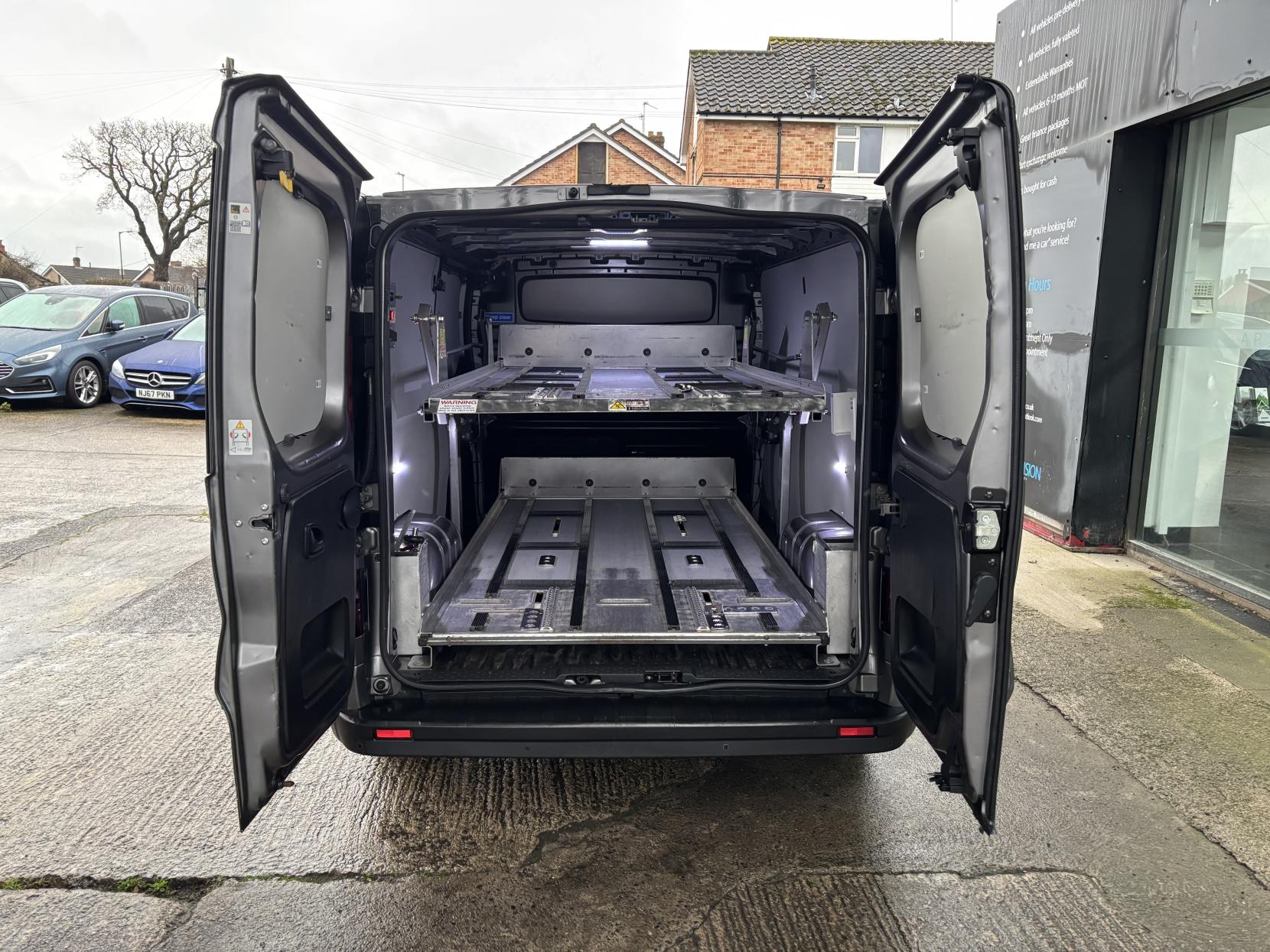 Vauxhall Vivaro 1.6 CDTi 2900 BiTurbo ecoTEC Sportive Panel Van 5dr Diesel Manual L2 H1 Euro 6 (s/s) (125 ps)