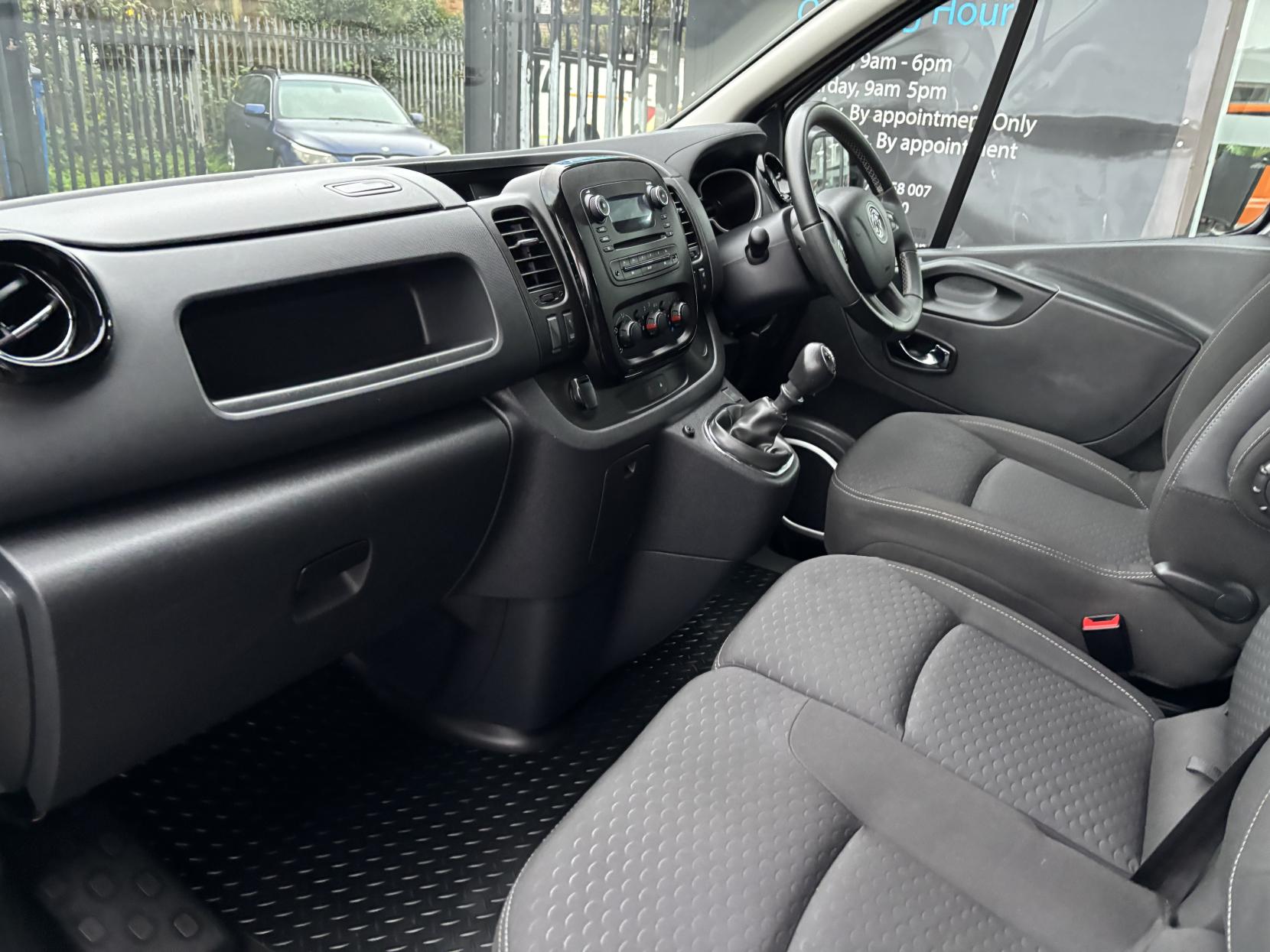 Vauxhall Vivaro 1.6 CDTi 2900 BiTurbo ecoTEC Sportive Panel Van 5dr Diesel Manual L2 H1 Euro 6 (s/s) (125 ps)