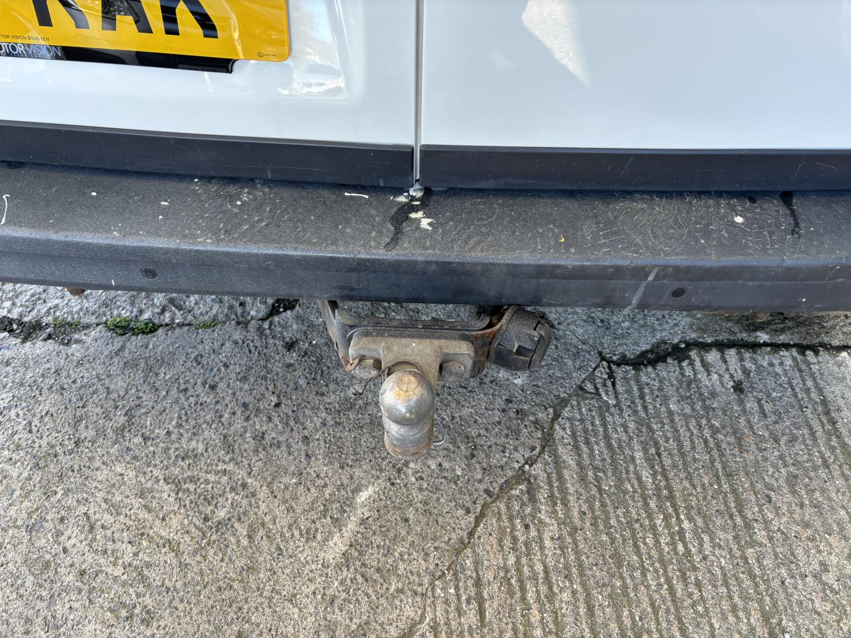 Volkswagen Crafter 2.0 TDI CR35 BlueMotion Tech Startline Panel Van 5dr Diesel Manual FWD MWB High Roof Euro 6 (s/s) (140 ps)