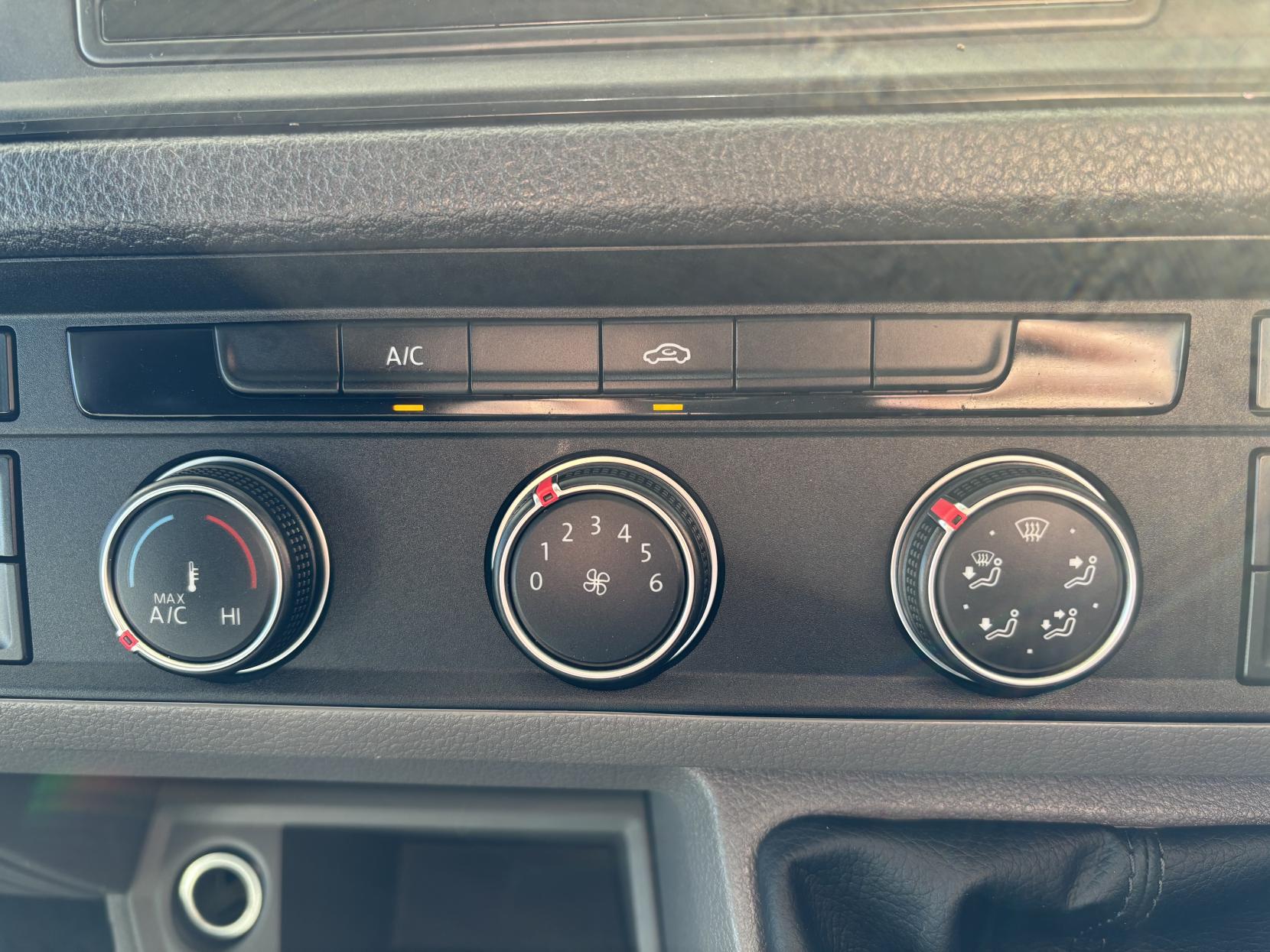 Volkswagen Crafter 2.0 TDI CR35 BlueMotion Tech Startline Panel Van 5dr Diesel Manual FWD MWB High Roof Euro 6 (s/s) (140 ps)