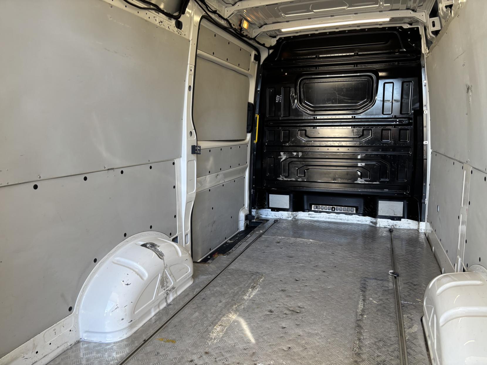 Volkswagen Crafter 2.0 TDI CR35 BlueMotion Tech Startline Panel Van 5dr Diesel Manual FWD MWB High Roof Euro 6 (s/s) (140 ps)